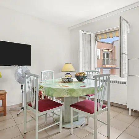 Appartement A 200 M De La *