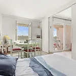 Apartment A Deux Pas De La