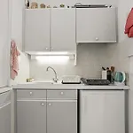 Apartment A Deux Pas De La Frejus